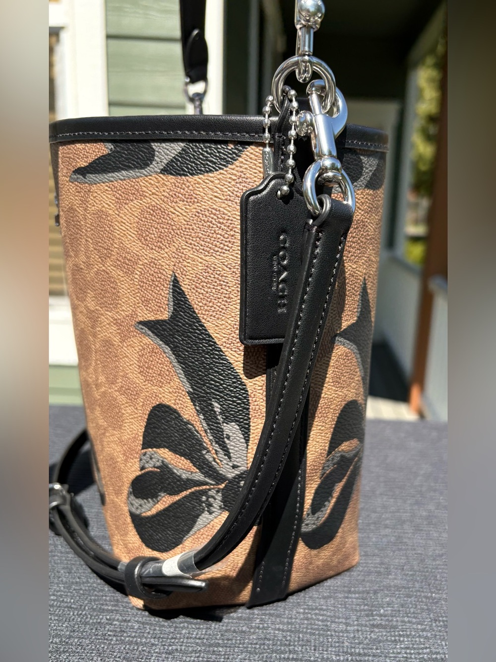 NWT COACH City Bucket Bag In Signature Canvas With Bow Print & Wallet CY651 - Picture 3 of 11